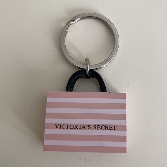 Victoria Keychain Victoria's Secret | Other | Vintage Victorias Secret Metal Keychain ...